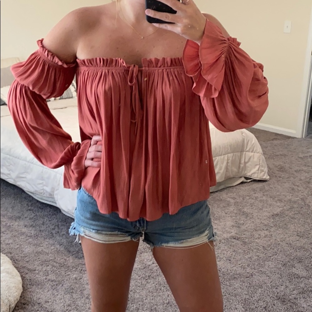 Pink long sleeve with elastic sleeves